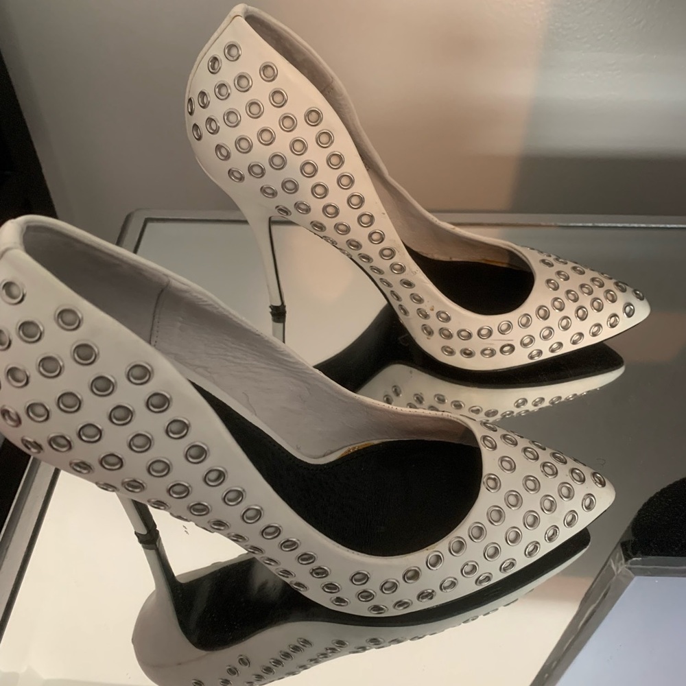 White Pumps - image 2
